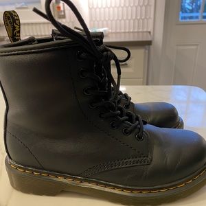 Dr. Martens leather boots - great condition